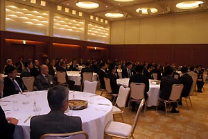 大阪鋲螺卸商協同組合