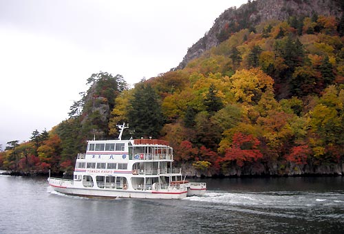 十和田湖の紅葉